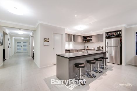 Property photo of 12 City Vista Circuit Cranbourne West VIC 3977