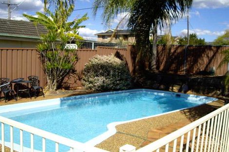 Property photo of 1 Fernlea Place Canley Heights NSW 2166