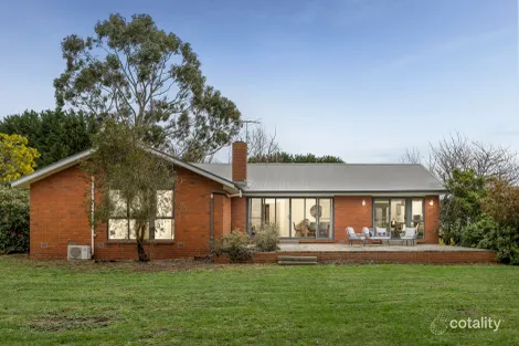 113 Cemetery Rd, Lancefield, VIC 3435