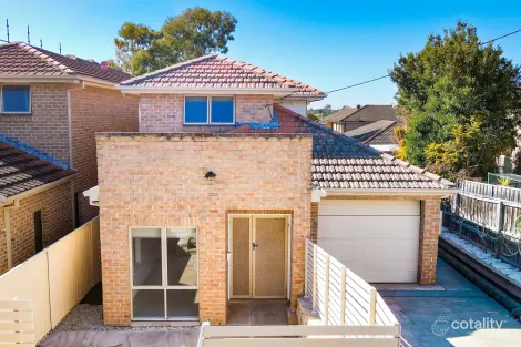 42 HAMPDEN RD, SOUTH WENTWORTHVILLE, NSW 2145