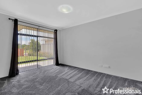 Property photo of 33 Gallipoli Avenue Byford WA 6122