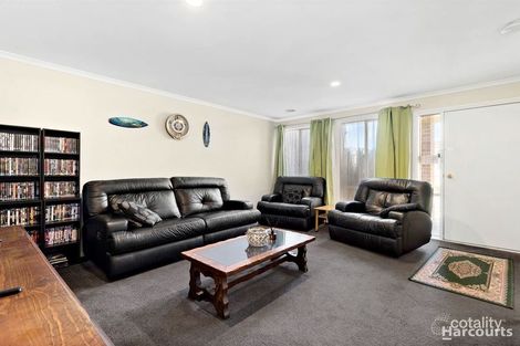 Property photo of 16 Lloyd-Webber Drive Carrum Downs VIC 3201