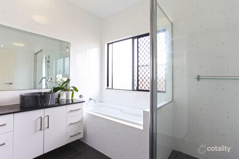 Property photo of 15 Vidar Crescent Ooralea QLD 4740