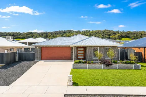 Property photo of 16 Edgar Road Leneva VIC 3691