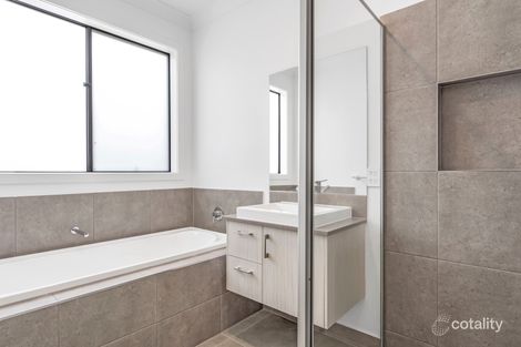 Property photo of 70 Hirata Boulevard Wyndham Vale VIC 3024