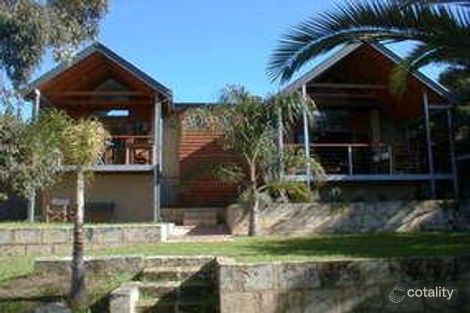 52 Williams Rd, Melville, WA 6156