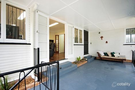 Property photo of 140 Marshall Road Holland Park West QLD 4121