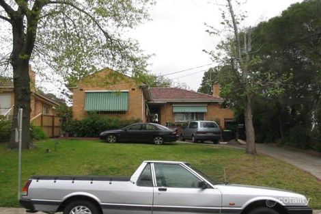 71 Hillsyde Pde, Strathmore, VIC 3041