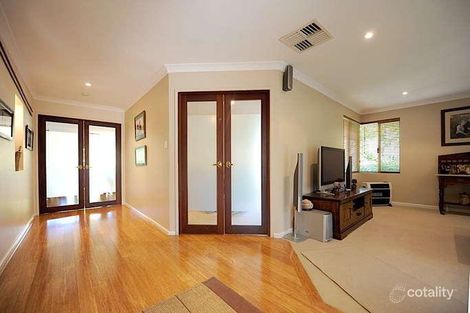Property photo of 5 Green Croft Gardens Leeming WA 6149