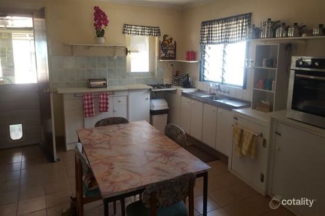 Property photo of 4 Cabochon Street Willows QLD 4702