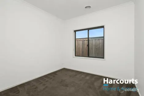 Property photo of 4 Peckham Avenue Wollert VIC 3750