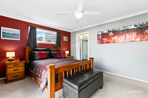 Property photo of 33 Haydn Drive Kawungan QLD 4655