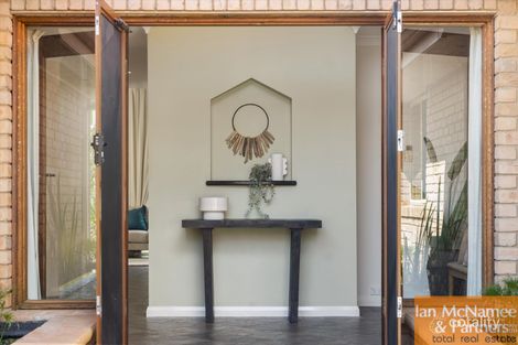Property photo of 19 Macadamia Close Jerrabomberra NSW 2619