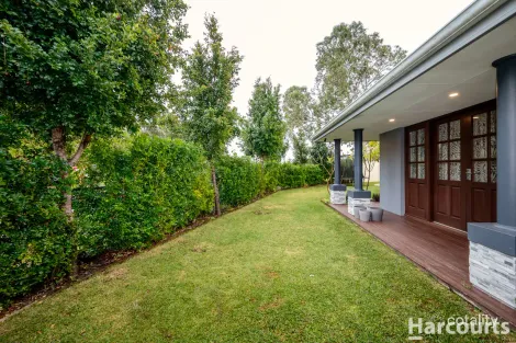 Property photo of 11 Labianca Vista Carramar WA 6031