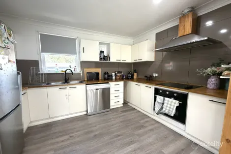 Property photo of 10 Ellsworth Drive Tregear NSW 2770