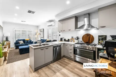 Property photo of 12 Arthurdale Crescent Werribee VIC 3030