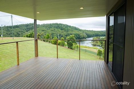 Property photo of 33 Halbert Close Barrine QLD 4872
