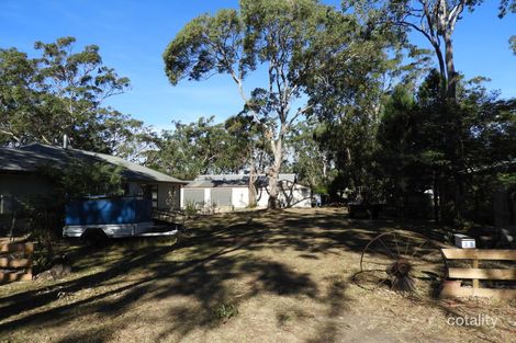 35 Seventh Pde, Raymond Island, VIC 3880