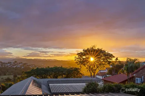 Property photo of 69 Cominan Avenue Banora Point NSW 2486