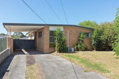 Property photo of 42 Laurina Crescent Frankston North VIC 3200