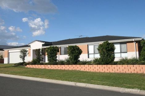 Property photo of 18 Lillypilly Crescent Flinders View QLD 4305