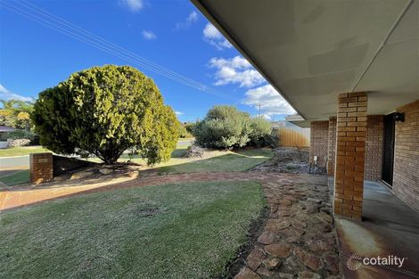 Property photo of 10 Hamlet Close Beldon WA 6027