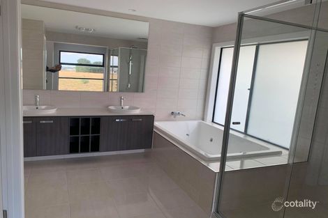 Property photo of 37 Roscoe Avenue Kalkallo VIC 3064