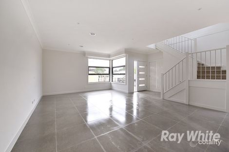 Property photo of 2/8 Colorado Court Ferntree Gully VIC 3156