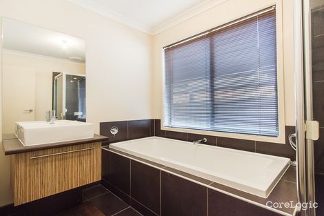 Property photo of 16 Addison Avenue Tarneit VIC 3029