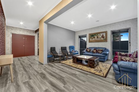 Property photo of 8 Hammersmith Way Cranbourne East VIC 3977