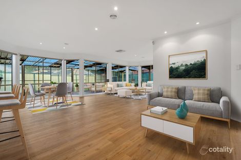 Property photo of 10 Caulfield Crescent Roxburgh Park VIC 3064