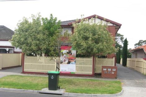 2/32 Johnston St, Newport, VIC 3015