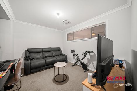 Property photo of 39 Bloomfield Avenue Park Ridge QLD 4125