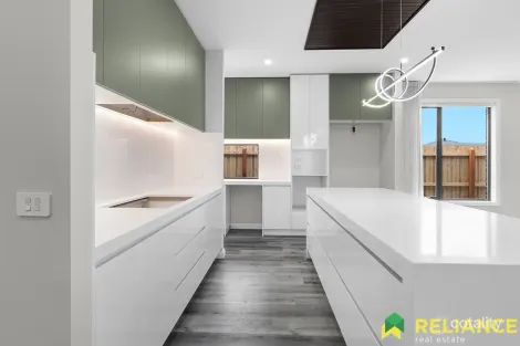 Property photo of 21 Armstrong Rise Maddingley VIC 3340