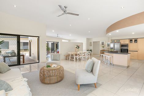 Property photo of 13 Sumatra Court Parrearra QLD 4575