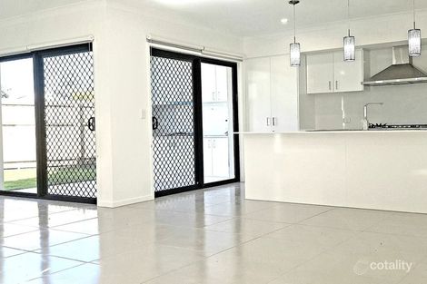 Property photo of 10 Linton Street Loganlea QLD 4131