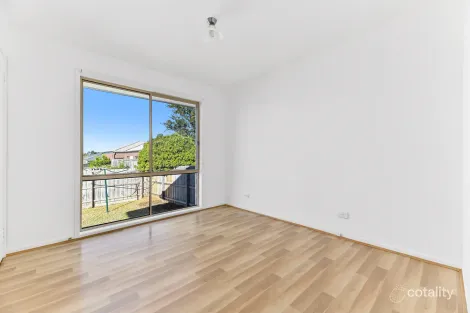 Property photo of 4 Cumulus Court Hampton Park VIC 3976