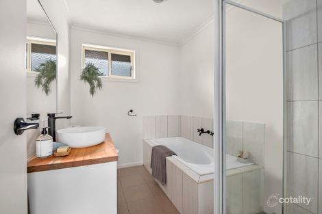 Property photo of 2 Seaspray Court Hastings VIC 3915