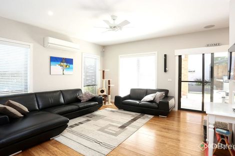 Property photo of 2/23 Sandra Avenue Fawkner VIC 3060