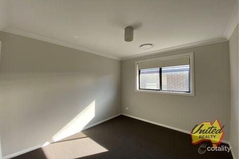 Property photo of 60 Holland Drive Spring Farm NSW 2570