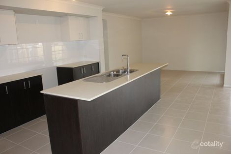 Property photo of 11 Oak Leaf Street Greenvale VIC 3059