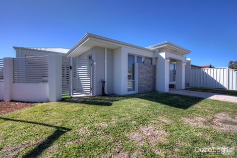 Property photo of 32 Calcite Place Forrestfield WA 6058