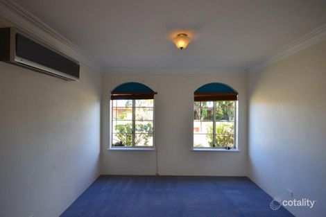 Property photo of 5 Skye Close Warnbro WA 6169