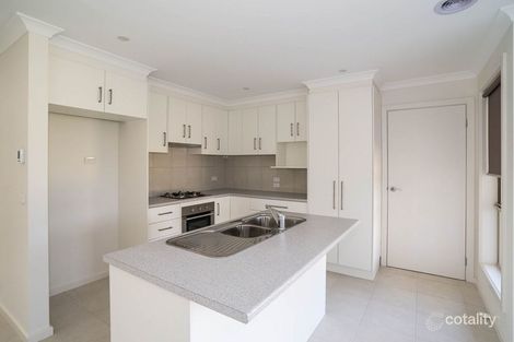 Property photo of 2/42 Mareeba Crescent Bayswater VIC 3153