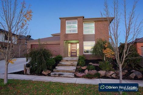 Property photo of 21 Barak Avenue Berwick VIC 3806