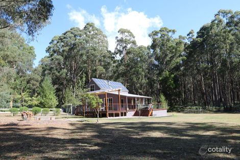 60 Blighs Rd, Trentham, VIC 3458