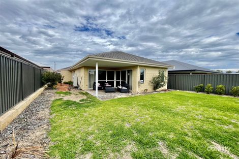 Property photo of 3 Rostratus Link Dayton WA 6055