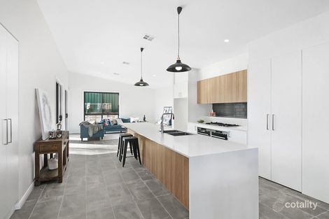 Property photo of 2/15 Gibbes Place Weetangera ACT 2614