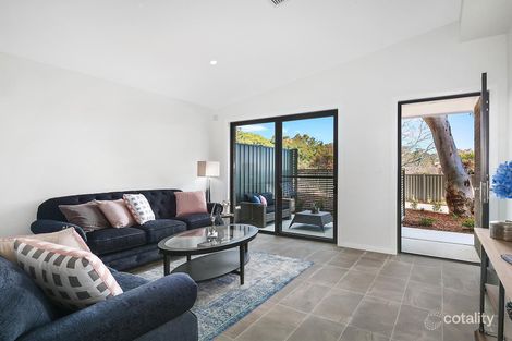 Property photo of 2/15 Gibbes Place Weetangera ACT 2614