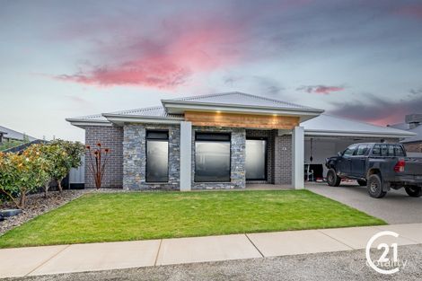 Property photo of 13 Marsanne Drive Moama NSW 2731